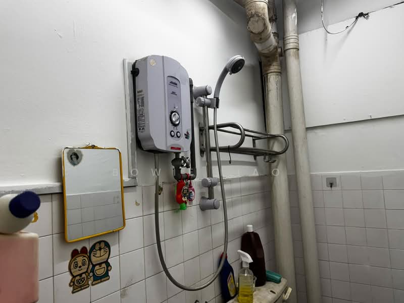Pangsapuri untuk Disewa di Greenview Apartment - Bowie Liao - Bathroom - PropertyGuru.com.my