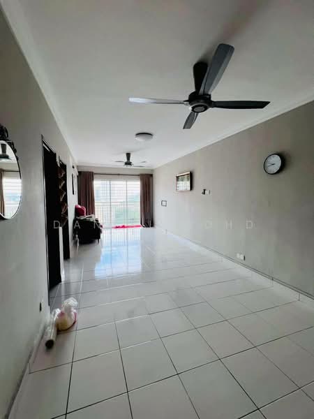 Service Residence for Sale at Alam Idaman - Danial Mohd Zaki - Living Room - PropertyGuru.com.my