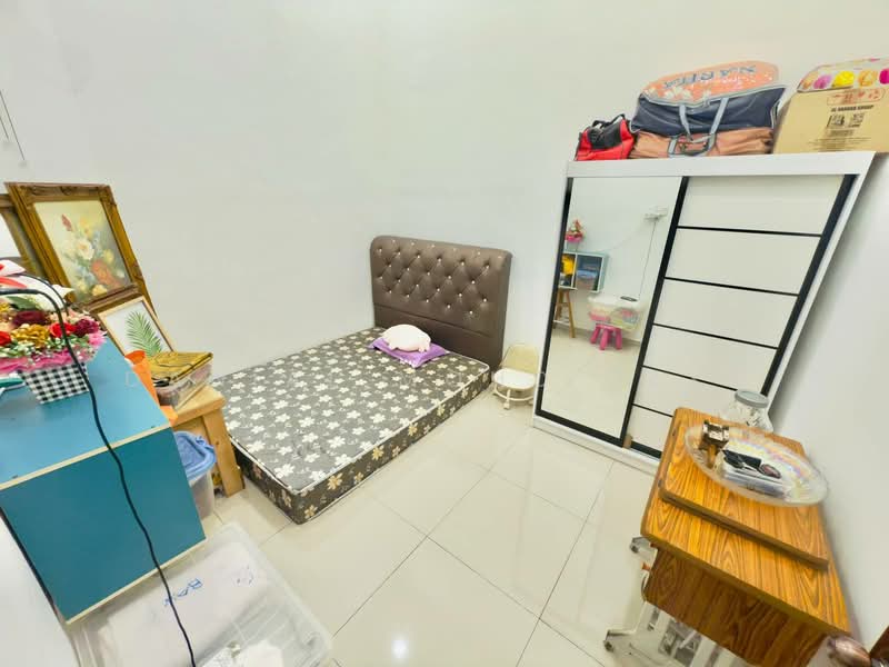 Rumah Teres untuk Dijual di Taman Kapar Permai (Kapar) - Danial Mohd Zaki - Bedroom - PropertyGuru.com.my