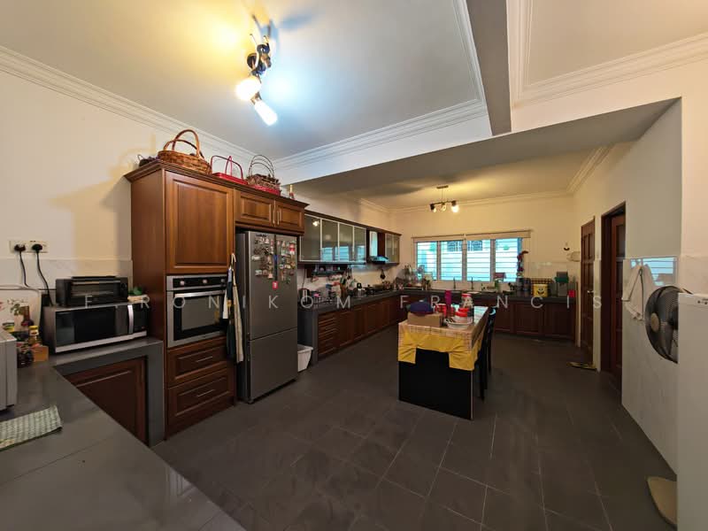 Semi-Detached House for Sale in SS 3, Taman Subang (Petaling Jaya) - F.Ronikom Francis - Kitchen - PropertyGuru.com.my