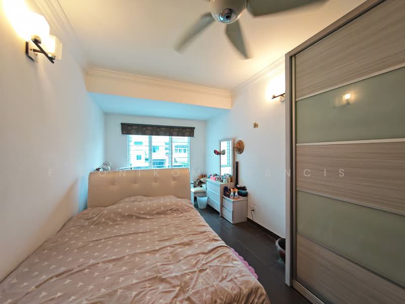 Semi-Detached House for Sale in SS 3, Taman Subang (Petaling Jaya) - F.Ronikom Francis - Bedroom - PropertyGuru.com.my