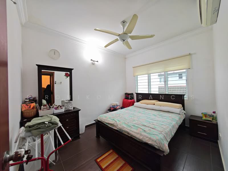 Semi-Detached House for Sale in SS 3, Taman Subang (Petaling Jaya) - F.Ronikom Francis - Bedroom - PropertyGuru.com.my