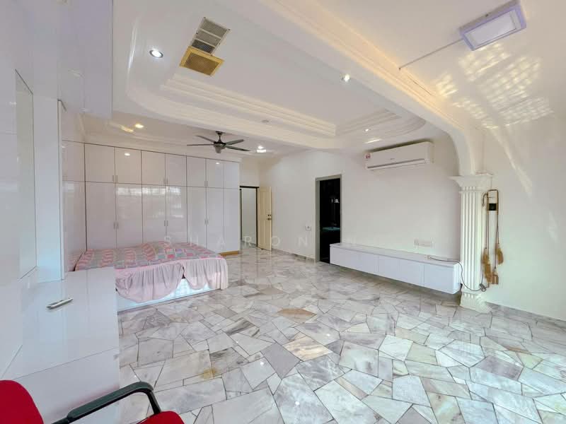 Semi-Detached House for Sale in Taman Johor Jaya (Johor Bahru) - Sharon Ng - Bedroom - PropertyGuru.com.my