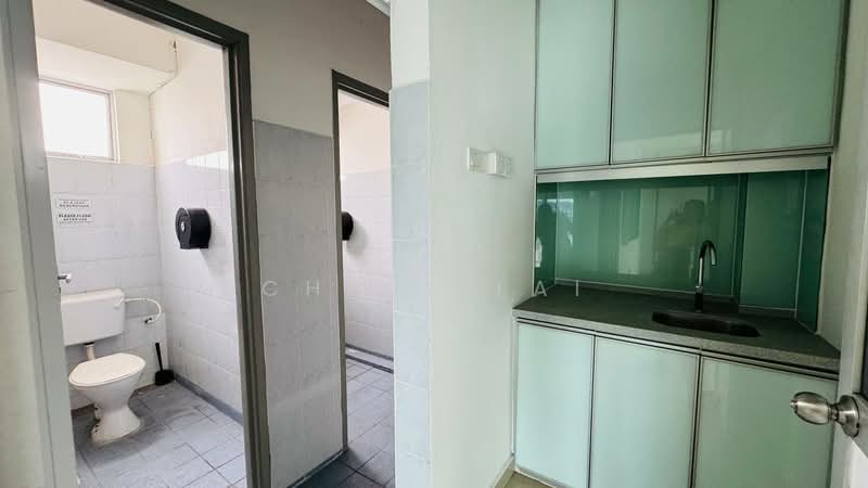 Factory for Sale in Johor Bahru (Johor) - Chloe Lai - Bathroom - PropertyGuru.com.my