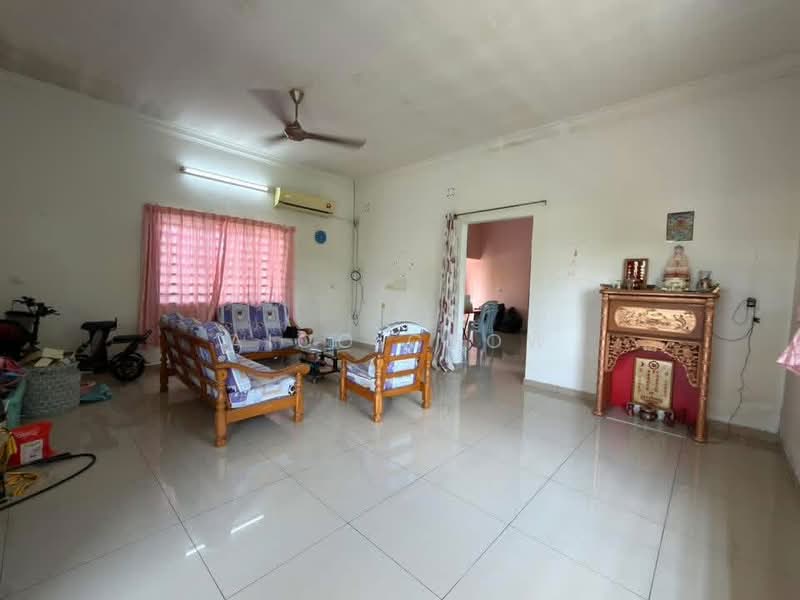 Bungalow for Sale in Batu Gajah (Perak) - Aico Chow - Living Room - PropertyGuru.com.my
