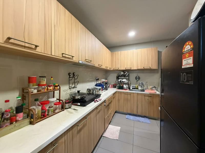 Condominium for Sale at KSL D'Esplanade Residence - Joy Min - Kitchen - PropertyGuru.com.my