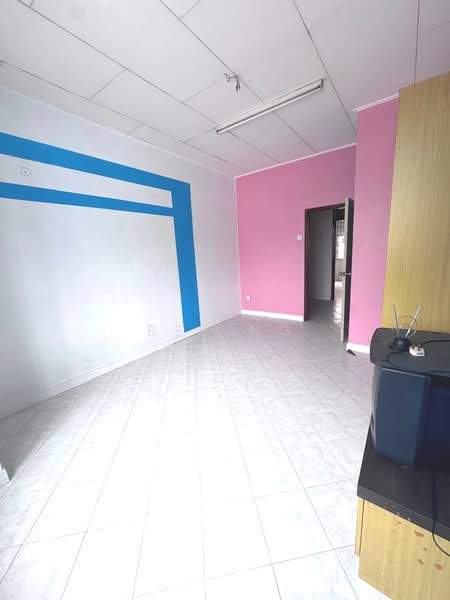 2-storey Terraced House for Sale in Taman Sri Pulai Perdana (Skudai) - Bee Ng - Living Room - PropertyGuru.com.my