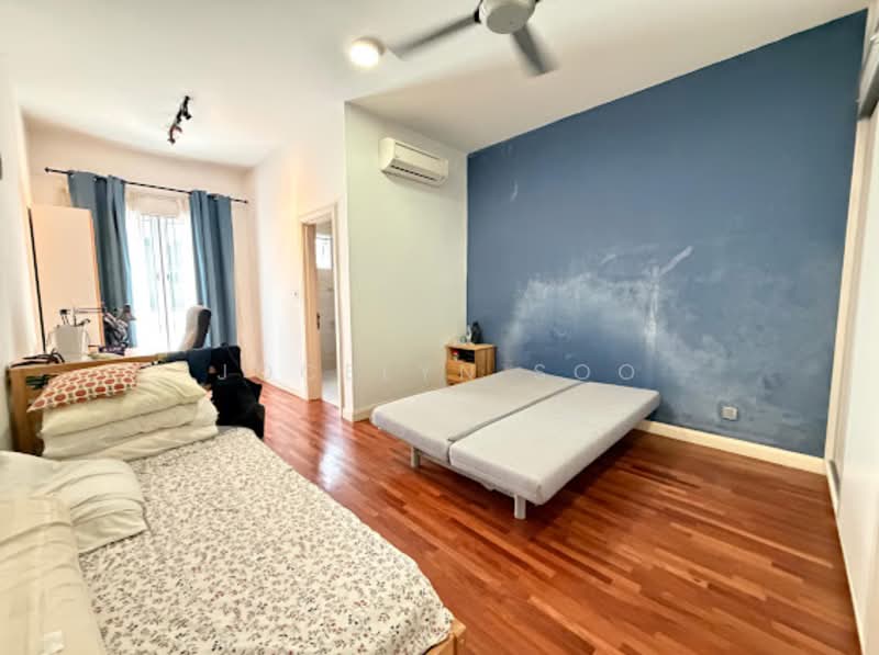 Rumah Teres 3 Tingkat untuk Dijual di Taman Taming Indah 2 (Bandar Sungai Long) - Jocelyn Soo - Bedroom - PropertyGuru.com.my