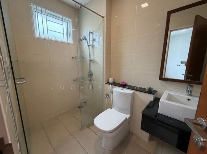 Rumah Teres 3 Tingkat untuk Dijual di Taman Taming Indah 2 (Bandar Sungai Long) - Jocelyn Soo - Bathroom - PropertyGuru.com.my