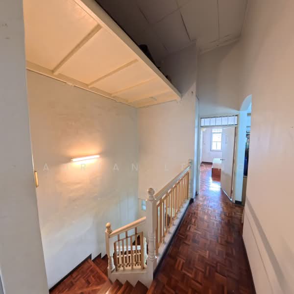 Rumah Teres 2 Tingkat untuk Dijual di Bandar Kinrara (Selangor) - Adrian Leong - Corridor - PropertyGuru.com.my