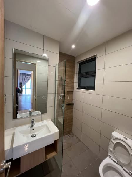Servis Apartment untuk Dijual di Avara - Vincent Yeoh - Bathroom - PropertyGuru.com.my
