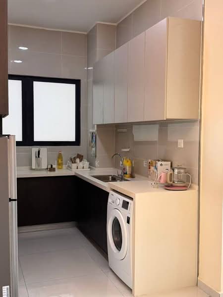 Kondominium untuk Dijual di Amberside @ Country Garden Danga Bay - Jack Liew - Kitchen - PropertyGuru.com.my