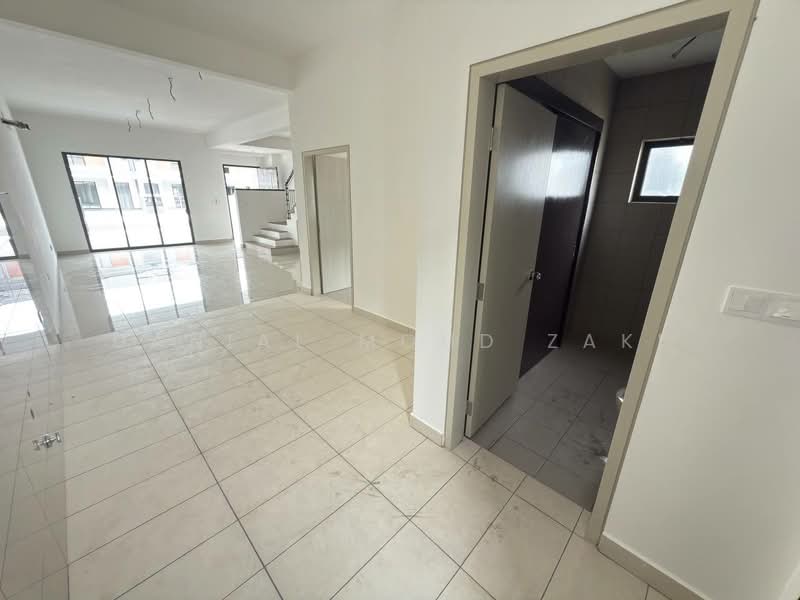 2-storey Terraced House for Sale in Bandar Bukit Raja (Klang) - Danial Mohd Zaki - Interior - PropertyGuru.com.my