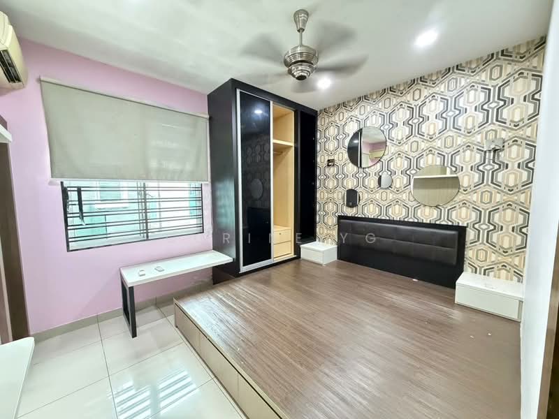 Rumah Teres 2 Tingkat untuk Dijual di Taman Gaya (Ulu Tiram) - Corine YG - Bedroom - PropertyGuru.com.my