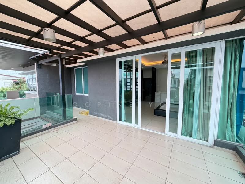 Rumah Teres 2 Tingkat untuk Dijual di Taman Gaya (Ulu Tiram) - Corine YG - Balcony - PropertyGuru.com.my
