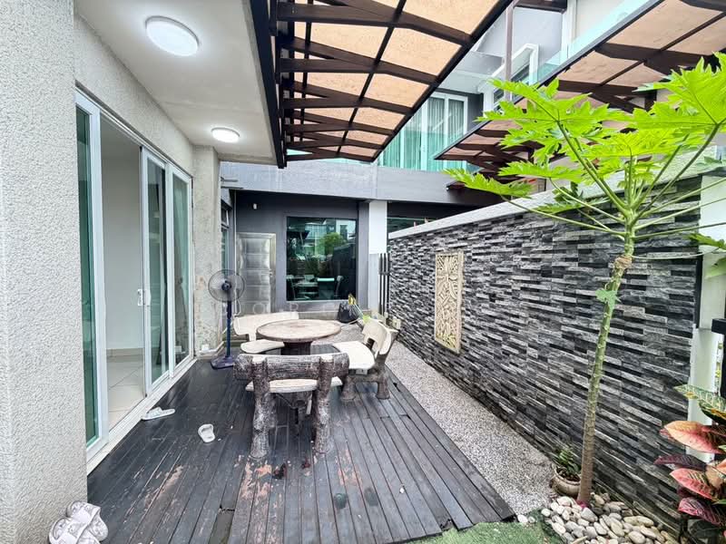 Rumah Teres 2 Tingkat untuk Dijual di Taman Gaya (Ulu Tiram) - Corine YG - Exterior - PropertyGuru.com.my