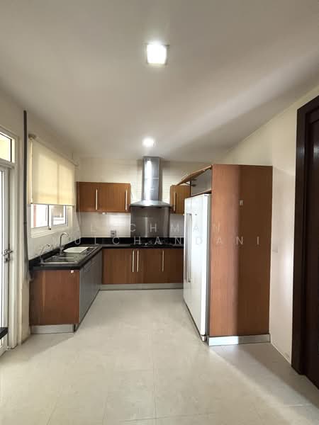 Condominium for Sale at Hijauan Kiara - Lachman Mulchandani - Kitchen - PropertyGuru.com.my