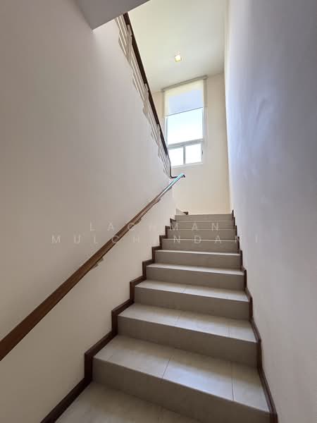 Condominium for Sale at Hijauan Kiara - Lachman Mulchandani - Stairs to upper floor - PropertyGuru.com.my