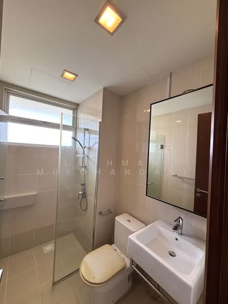 Condominium for Sale at Hijauan Kiara - Lachman Mulchandani - Second Bathroom - PropertyGuru.com.my