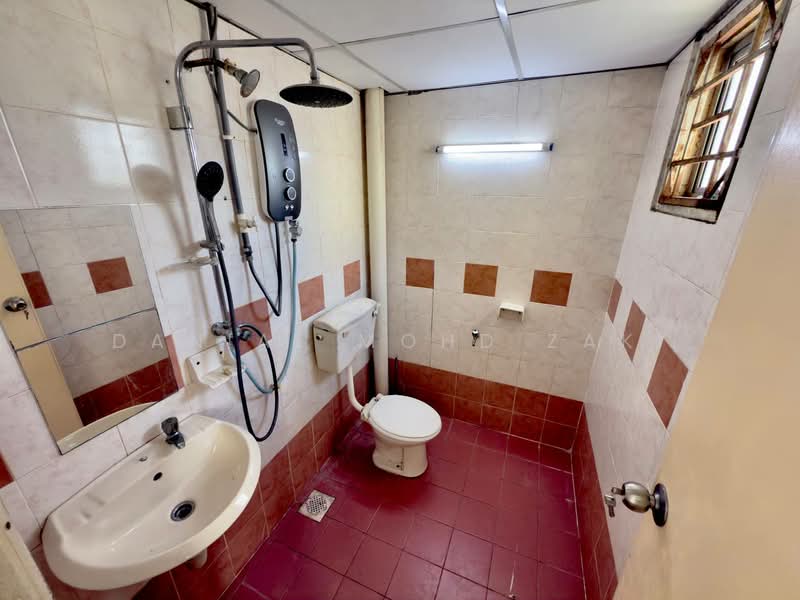 Apartment for Sale at Pangsapuri Mutiara Subang - Danial Mohd Zaki - PropertyGuru.com.my