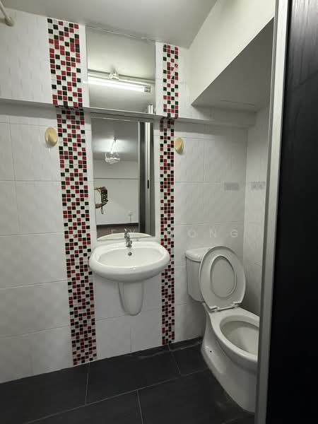 Soho for Rent in SS16 (Subang Jaya) - Joey Wong - Bathroom - PropertyGuru.com.my