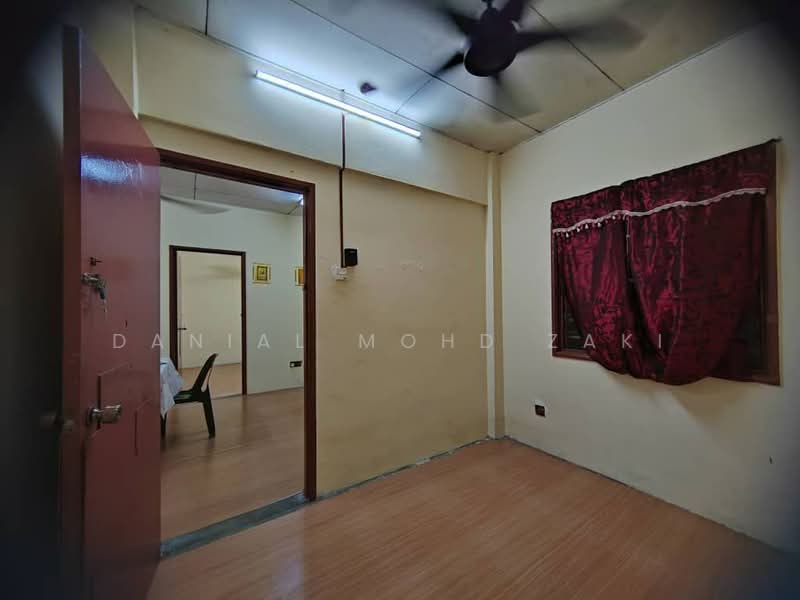 Flat for Sale at Pangsapuri Sri Melewar - Danial Mohd Zaki - Interior - PropertyGuru.com.my