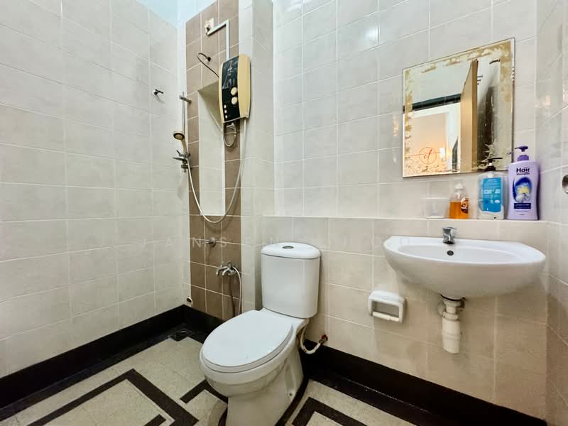 2-storey Terraced House for Rent in Setia Impian (Setia Alam) - Jansen Khoo - Bathroom - PropertyGuru.com.my