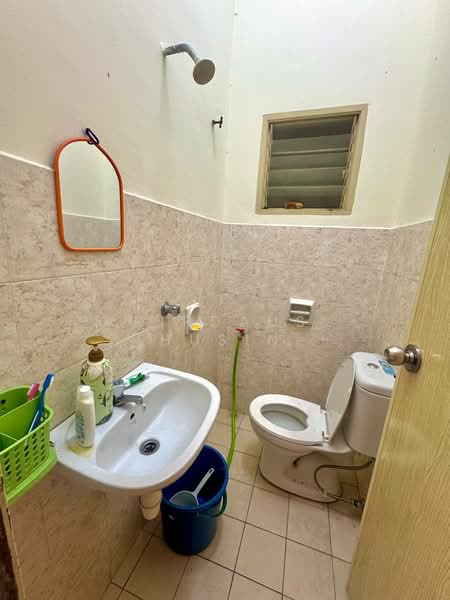 Cluster House for Sale in Bandar Bukit Mahkota (Bangi) - Firdaus Husin - Bathroom - PropertyGuru.com.my