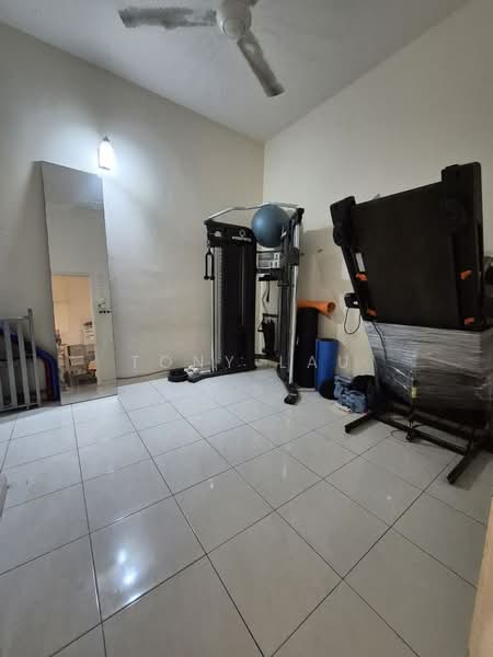 Rumah Teres 2 Tingkat untuk Dijual di Alam Sari (Bangi) - Tony Lau - Gym - PropertyGuru.com.my