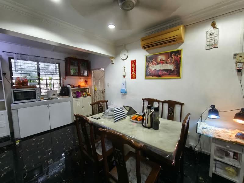 2-storey Terraced House for Sale in Taman Seri Bahagia (Cheras) - Ryan Low - Kitchen - PropertyGuru.com.my