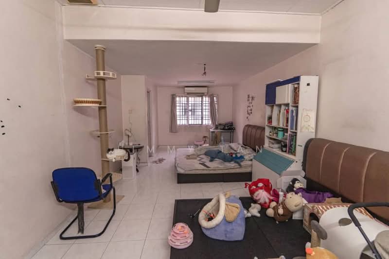 2-storey Terraced House for Sale in Klang (Selangor) - Jimmy Tan - Living Room - PropertyGuru.com.my