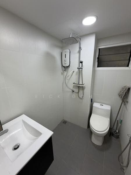 Condominium for Sale at Gurney Park Condominium - Rick Goh - Bathroom - PropertyGuru.com.my