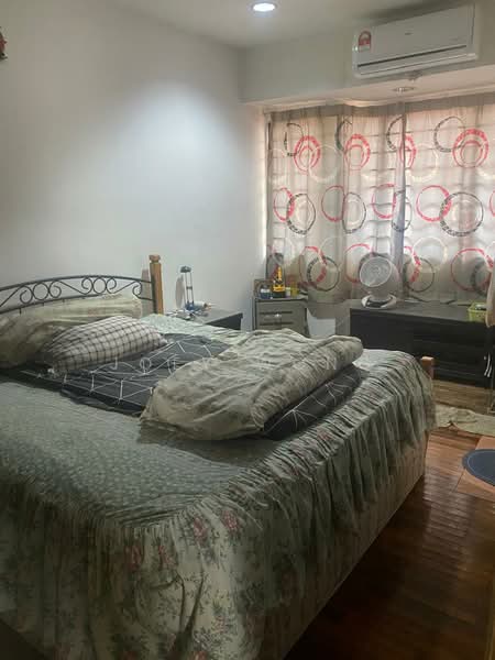 3-storey Terraced House for Sale in Taman Esplanad (Bukit Jalil) - Joey Wong - Bedroom - PropertyGuru.com.my
