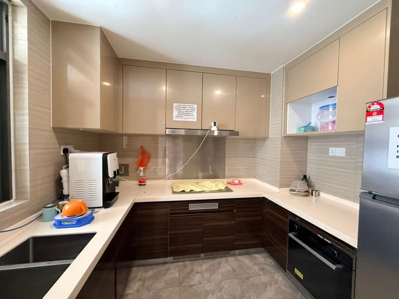 Servis Apartment untuk Disewa di R&F Princess Cove Phase 1 - Jack Liew - Kitchen - PropertyGuru.com.my