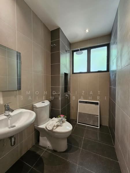 Rumah Berkembar untuk Dijual di Setia Ecohill (Semenyih) - Mohd Aizat Saiful Bahri - Bathroom - PropertyGuru.com.my