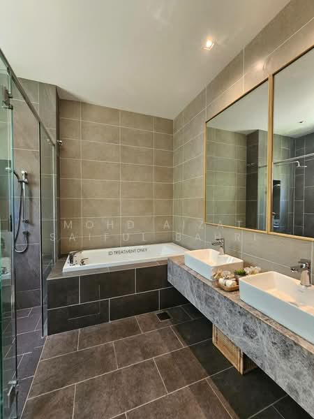 Rumah Berkembar untuk Dijual di Setia Ecohill (Semenyih) - Mohd Aizat Saiful Bahri - Bathroom - PropertyGuru.com.my
