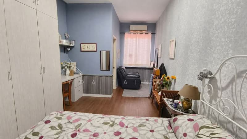 2-storey Terraced House for Sale in Alam Budiman (Shah Alam) - Eda Zainal - PropertyGuru.com.my