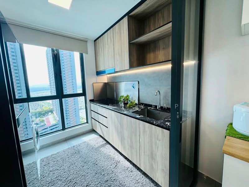 Service Residence for Sale at Savana @ Utropolis - Jayden Yeap - Kitchen - PropertyGuru.com.my