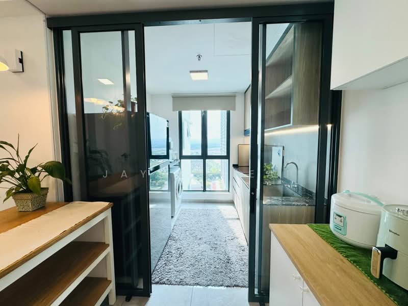 Service Residence for Sale at Savana @ Utropolis - Jayden Yeap - Kitchen - PropertyGuru.com.my