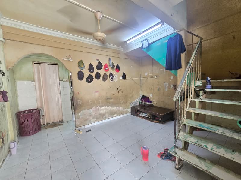 Rumah Teres untuk Dijual di Senai (Kulai) - Betty Ng - PropertyGuru.com.my