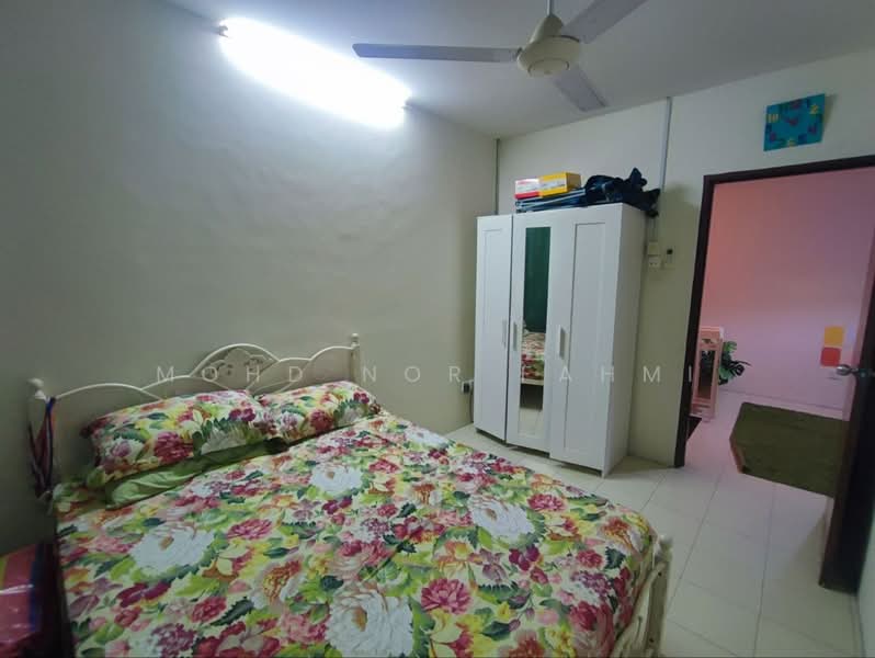 Rumah Teres 2 Tingkat untuk Dijual di Kampung Perepat (Kapar) - Mohd Nor Fahmi - Bedroom - PropertyGuru.com.my