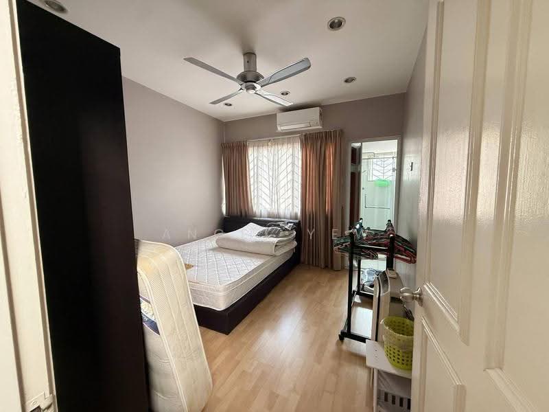 2-storey Terraced House for Sale in Taman Tun Dr Ismail (Kuala Lumpur) - Angel Yew - Bedroom - PropertyGuru.com.my