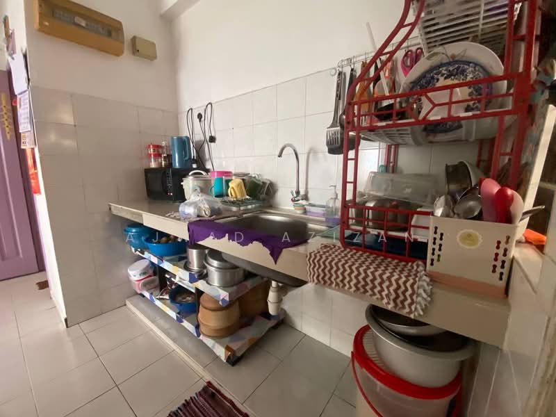 Kondominium untuk Dijual di Vista Millennium Condominium - Ajwad Azizan - Kitchen - PropertyGuru.com.my