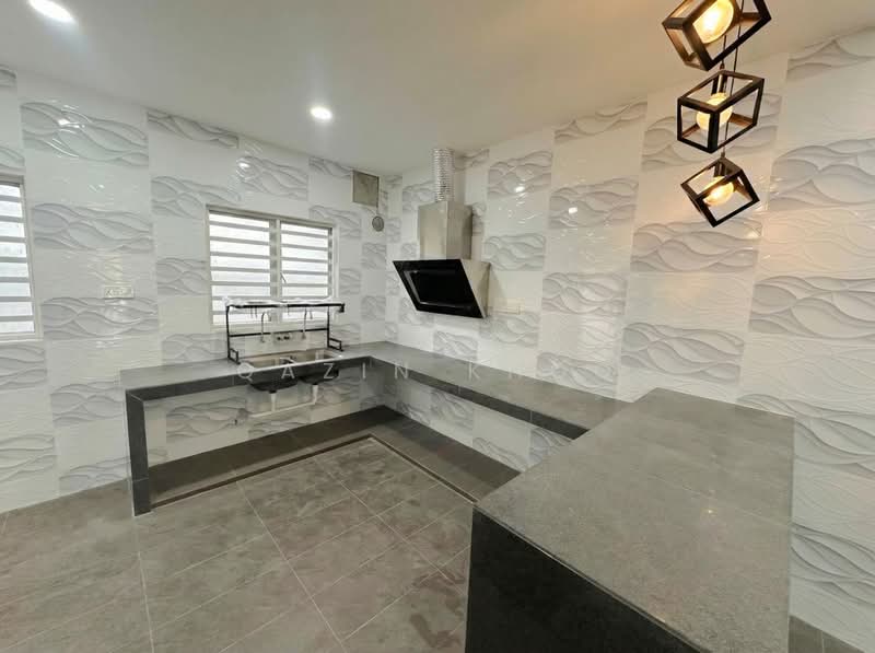 2-storey Terraced House for Sale in Taman Pakatan Jaya (Tambun) - Qazin Khoo - Kitchen - PropertyGuru.com.my