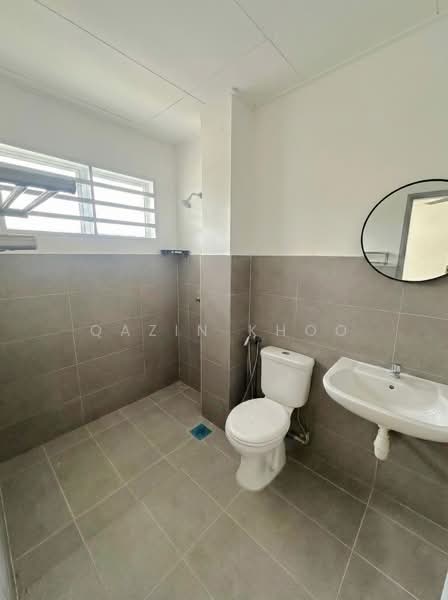 2-storey Terraced House for Sale in Taman Pakatan Jaya (Tambun) - Qazin Khoo - Bathroom - PropertyGuru.com.my