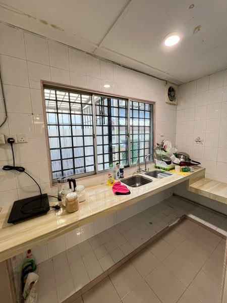 2.5-storey Terraced House for Sale in Taman Wangsa Permai (Kepong) - Alven Lim - Kitchen - PropertyGuru.com.my