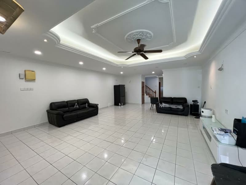 2.5-storey Terraced House for Sale in Taman Wangsa Permai (Kepong) - Alven Lim - Living Room - PropertyGuru.com.my