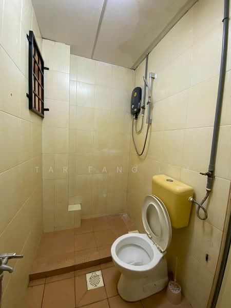Condominium for Rent at Indah Villa Condominium - Tar Fang Lim - Bathroom - PropertyGuru.com.my