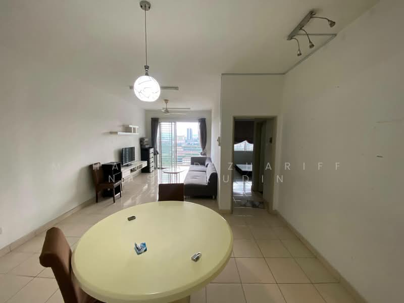 Condominium for Sale at Pearl Avenue - Muhammad Zhariff Nasharudin - Living Room - PropertyGuru.com.my