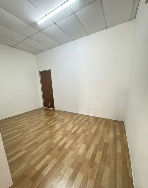 Office for Rent in Taman Mutiara Rini (Skudai) - Benjamin Ong - Interior - PropertyGuru.com.my